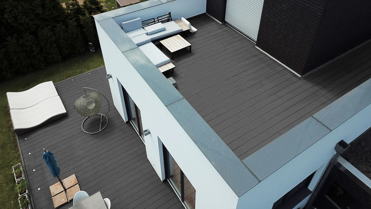 Komplett-Set TitanWood 5m Massivdiele Rillenstruktur dunkelgrau 55.8m² inkl. Alu-UK