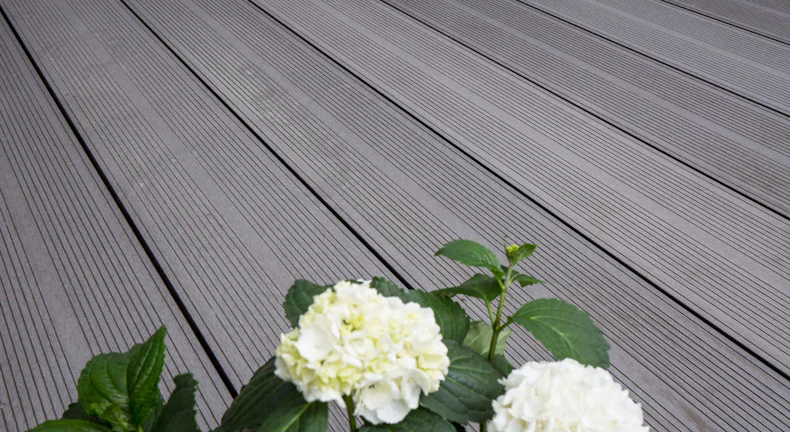 planeo Kit complet TitanWood 4m XL lame gris clair 72,8m² incl. Alu-UK