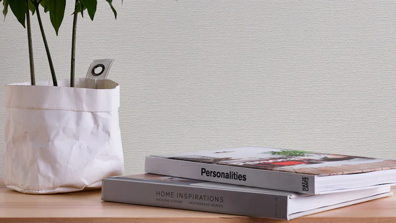 revêtement mural en vinyle blanc à rayures classiques uni Simply White 918