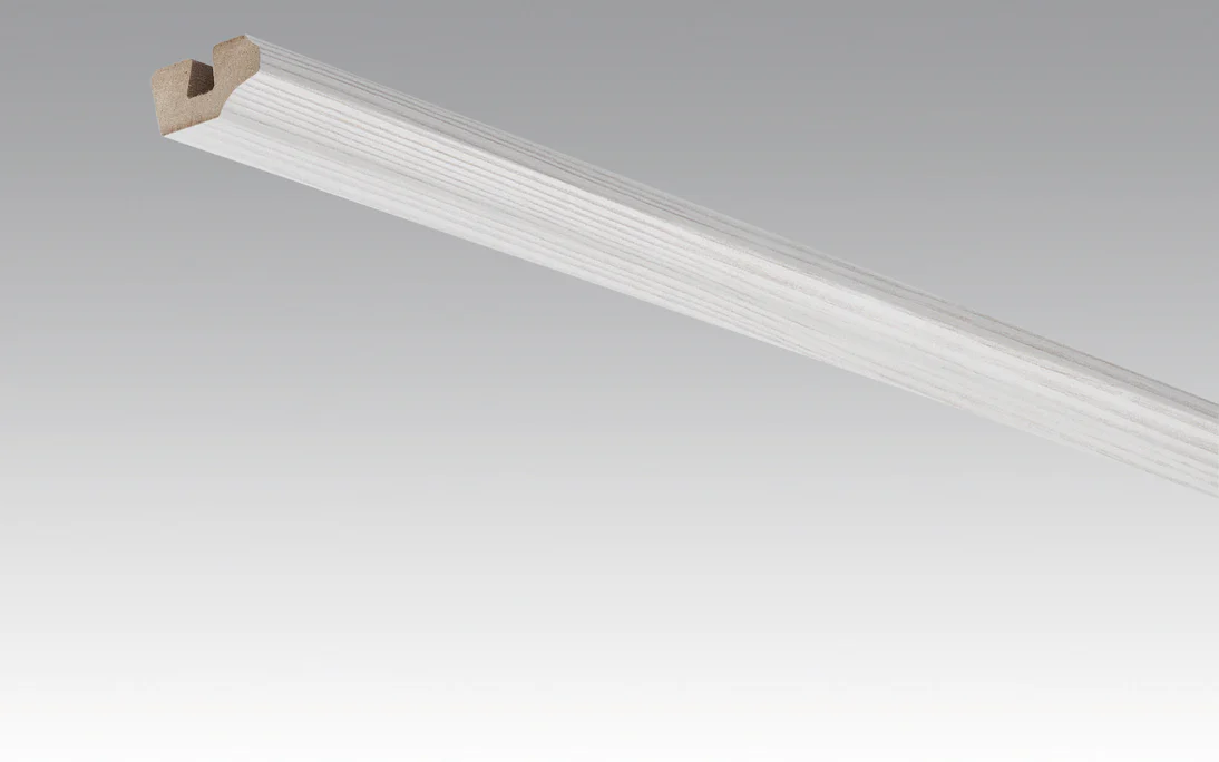 MEISTER Skirtings Ceiling trims Pine white 4005 - 2380 x 38 x 19 mm (200031-2380-04005)