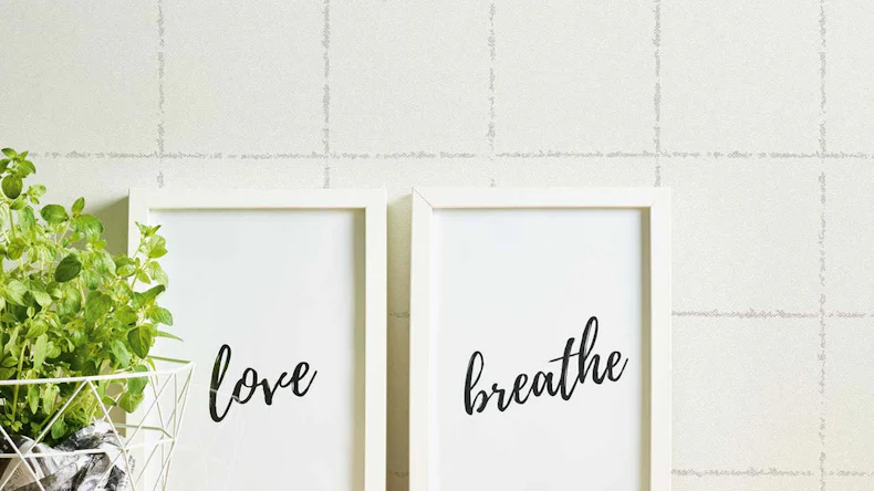 Carta da parati in vinile bianco moderno retrò a strisce Nuova Eleganza 515