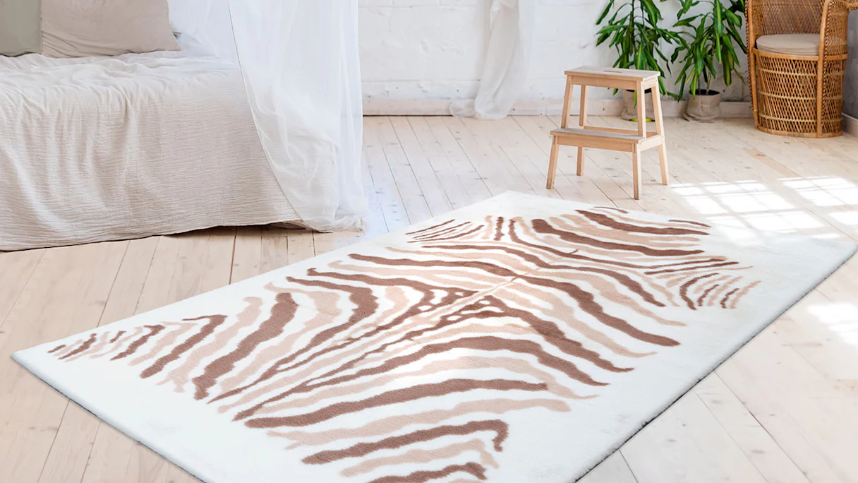 planeo carpet - Rabbit Animal 400 ivory / taupe / white 120 x 160 cm