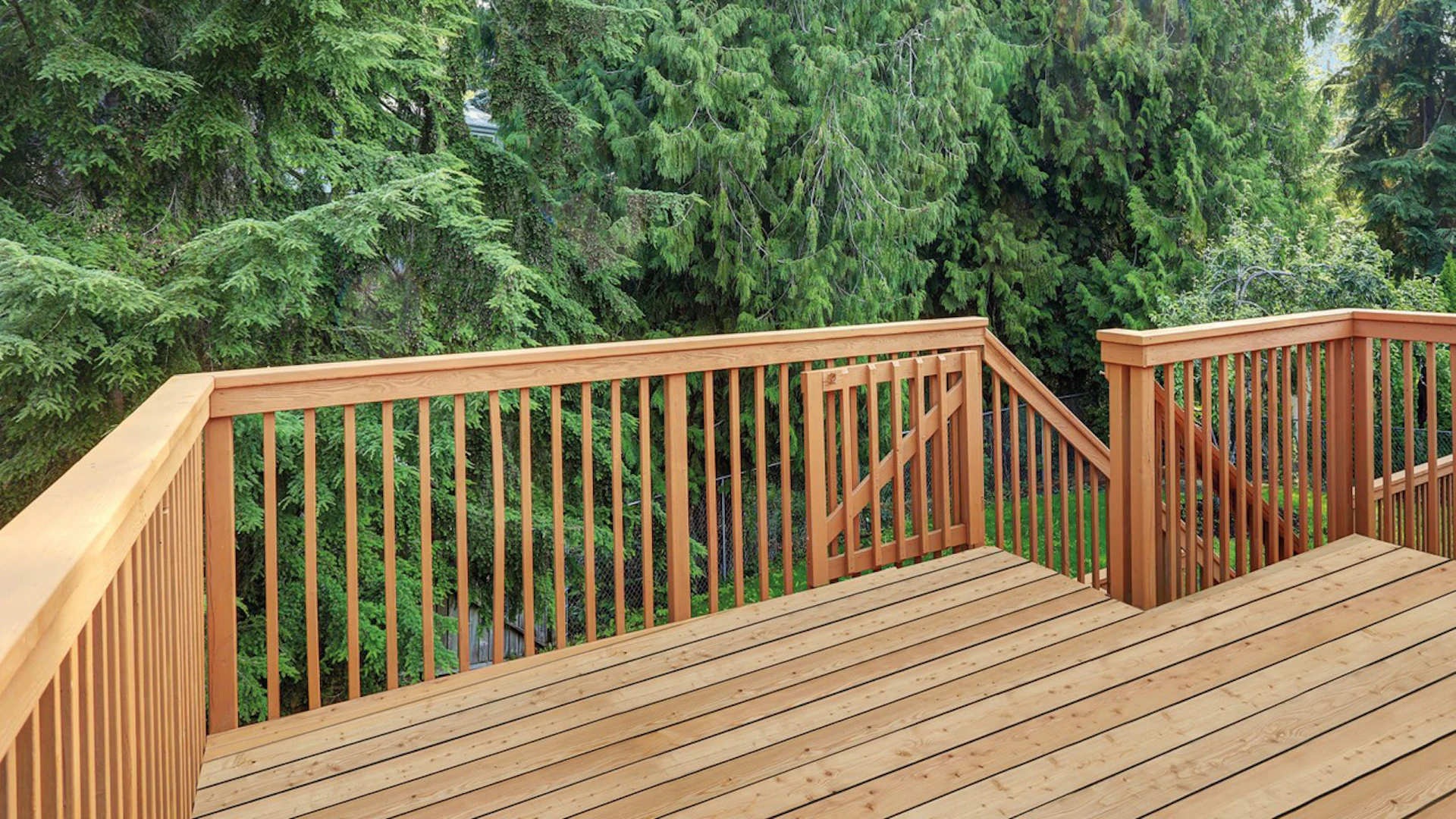 TerraWood wooden decking larch siberian A/B 28 x 142mm - smooth on both sides