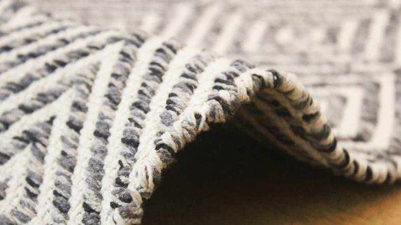 tapis planeo - Apéritif 310 Gris