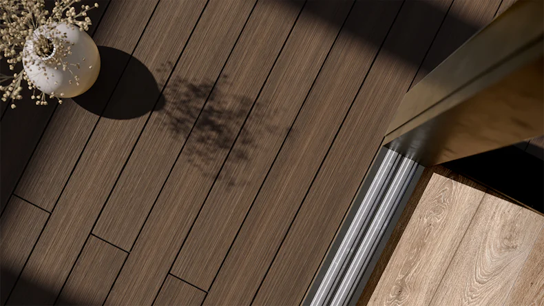 planeo AntikWood Lame de terrasse WPC massif - brun 4.2m vieilli à l'ancienne