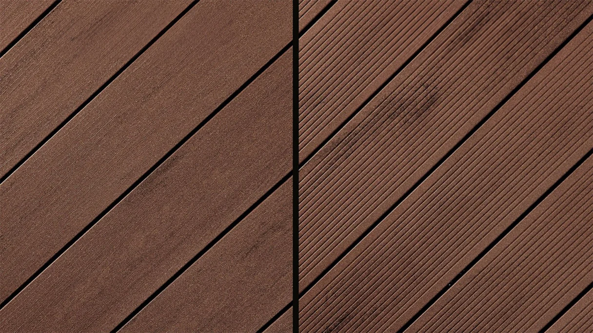planeo WPC decking boards - Ambiento marrone castagno leggermente spazzolato/finemente scanalato
