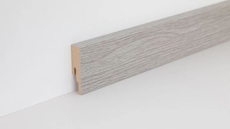 Battiscopa Wineo Göteborg Calm Oak 16 x 60 x 2380 mm