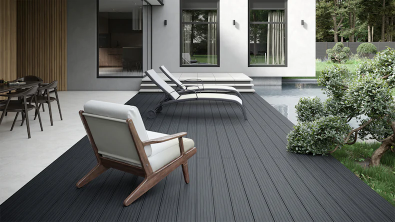 planeo BPC-Hohlkammerdiele schwarz 4m - gerillt/genutet (GR-SH-400-GG)