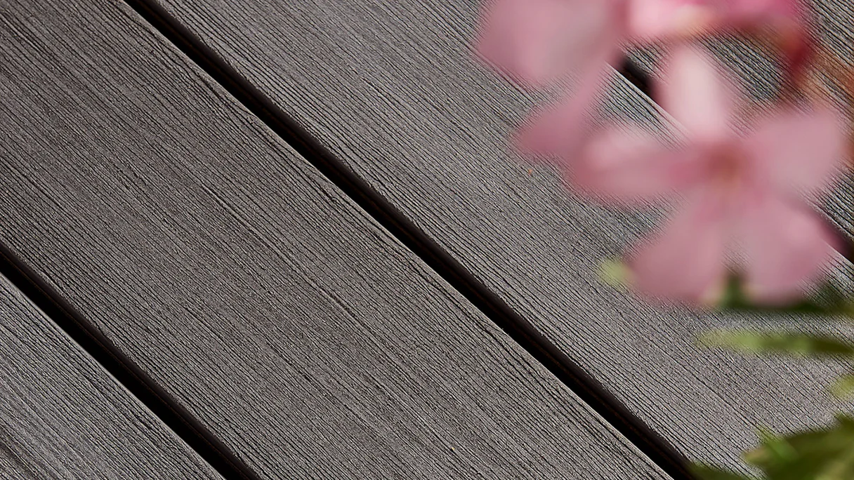 planeo WPC decking boards - Stabilo gravel textured brushed