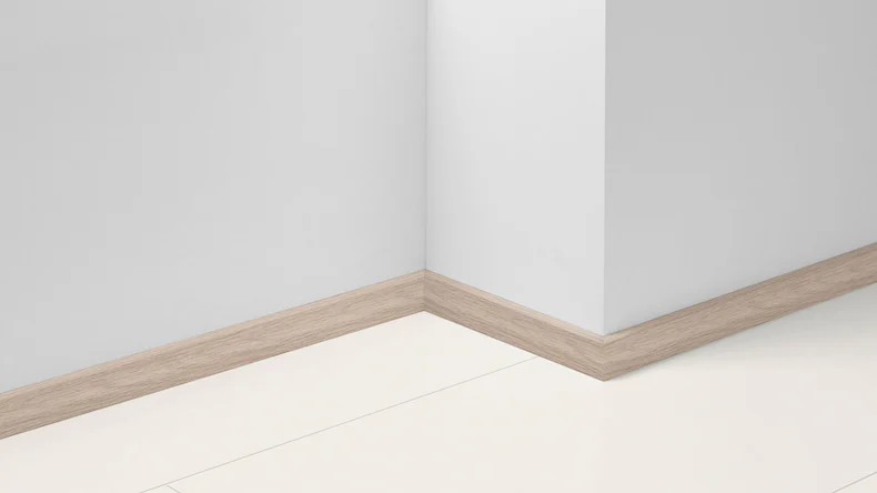 Parador Sockelleisten SL 3 - 40x16x2200 mm - Eiche D015 (1745400)
