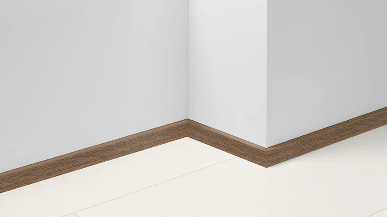 Parador Sockelleisten SL 3 - 40x16x2200 mm - Eiche D012 (1745398)
