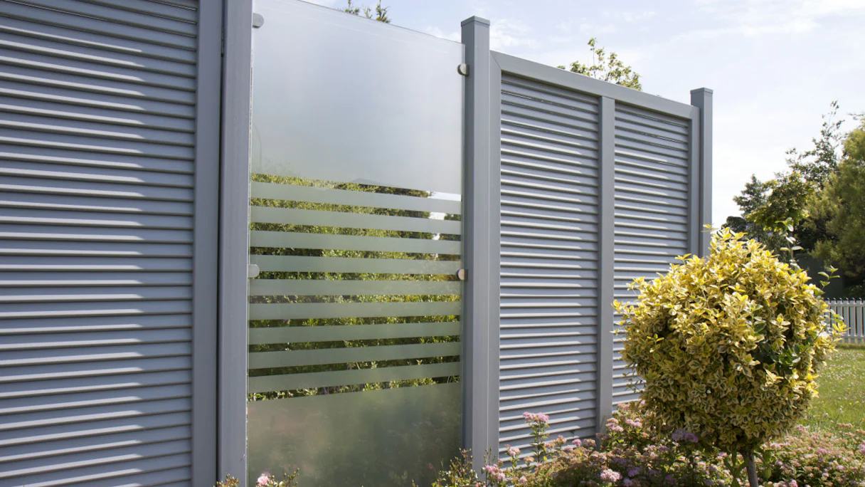 planeo Gardence Flair - Glas-Sichtschutz Hochkant Streifen 120 x 180 cm