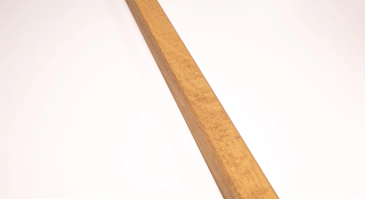 planeo WoodWall - Holzleiste Goldbraun - 2.4m