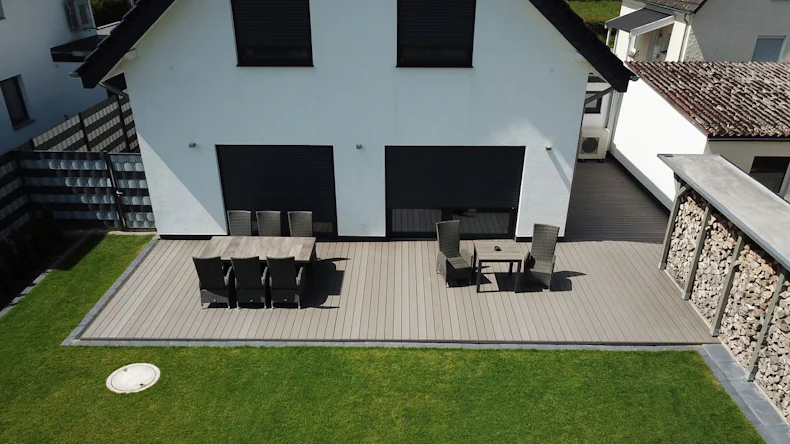 Set completo TitanWood 3m struttura a listoni per legno massiccio grigio chiaro 9,2m² incl. alluminio-UK