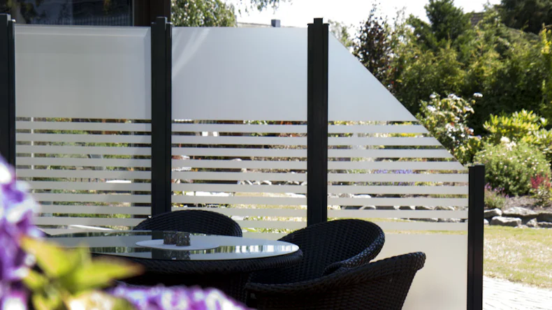 planeo Gardence Flair - Recinzione in vetro Destro Smussata Strisce 90 x 180cm