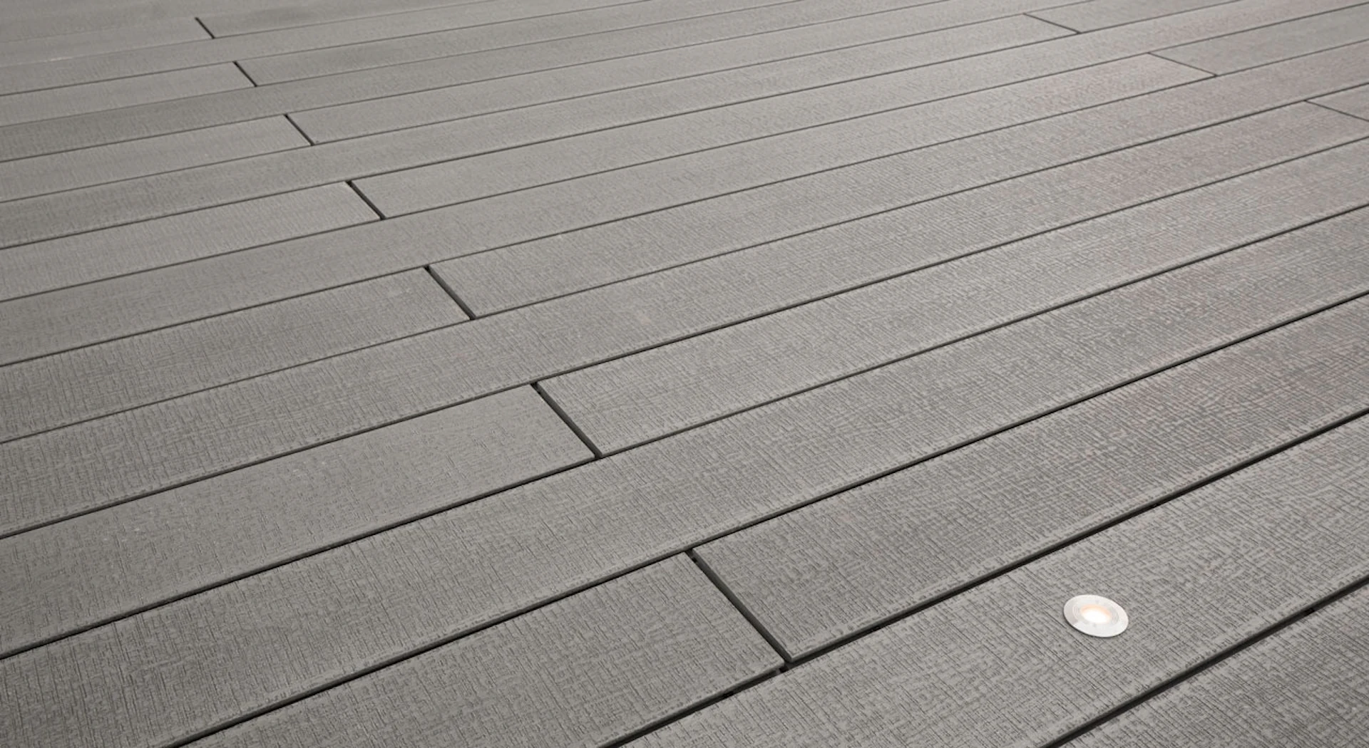planeo TitanWood - lame massive structure bois gris clair 5m sciée/texturée