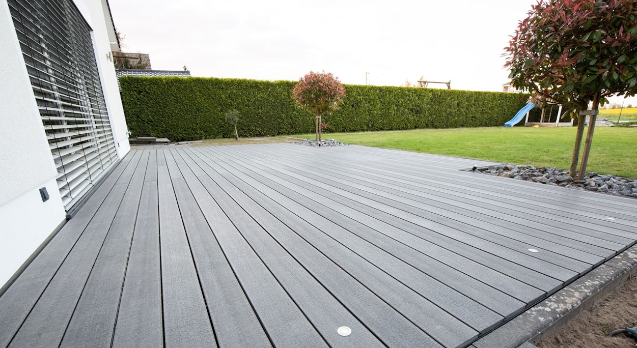 Complete set TitanWood 3m solid plank wood structure light grey 33m² incl. aluminium-UK