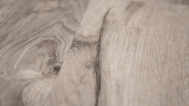 planeo Klebevinyl - Objekt Eichenstamm Frieseneiche (PLDD2570-FRI)