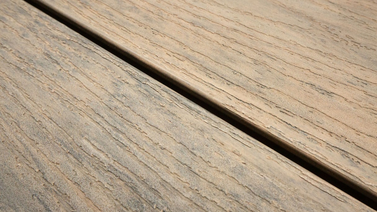 Komplett-Set TitanWood 3m Massivdiele Antik gealtert braun-grau 49m² inkl. Alu-UK