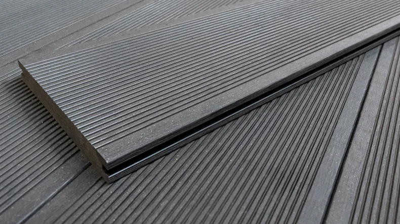 planeo ECO-Line WPC Terrassendiele Massivdiele Dunkelgrau 4m - glatt/gerillt